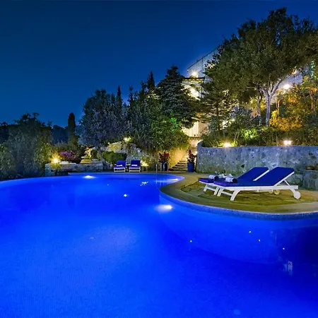 Yalikavak Villa *
